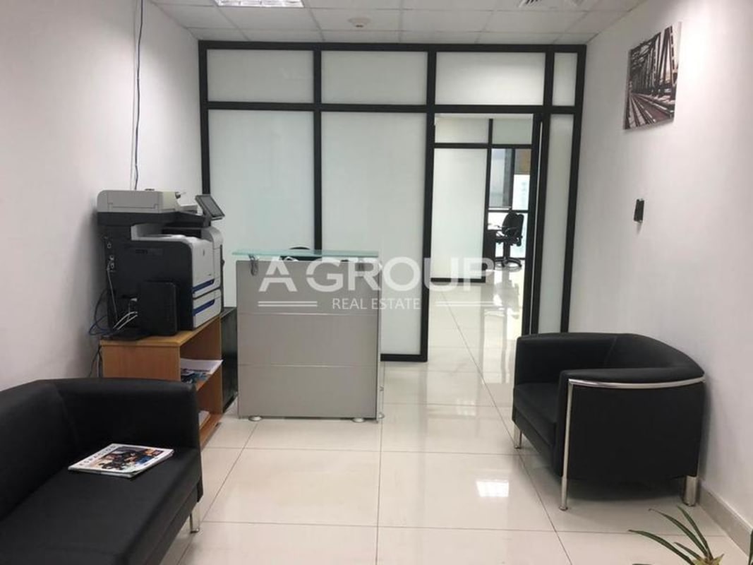 Finished office in Tower Financial Center with window city views Panama City