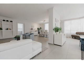 Apartment for Sale in San Francisco - 3 bedrooms