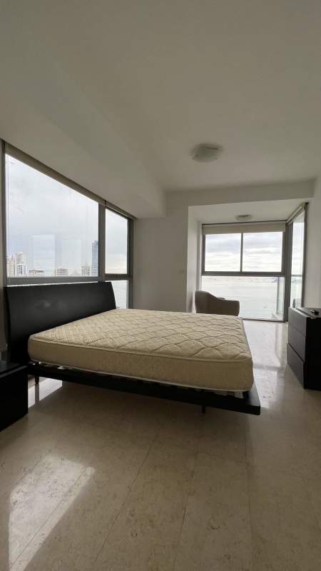 Luxury 2BR Sea View Apartment in Yoo Panama Avenida Balboa