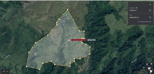 Satellite view outlining 43-hectare property near Volcán Chiriquí Panama