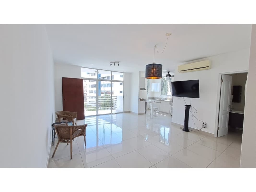 Investment 1BR Apartment PH Vita Bella El Cangrejo