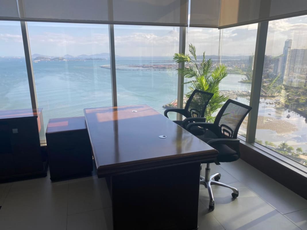 Modern corporate reception lobby with seating in PH BICSA Tower Panama City