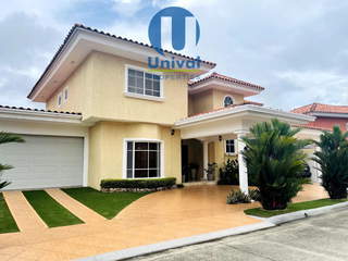 House for Sale in Costa del Este - 3 bedrooms