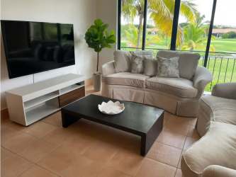 Luxury Mediterranean-style Bristol Residences with palm trees and gardens Buenaventura