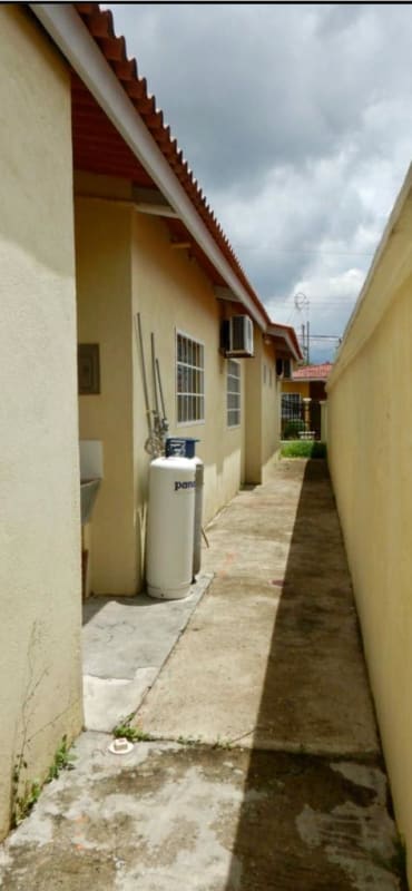 Spacious 3BR House with Terrace Gated Community San Antonio