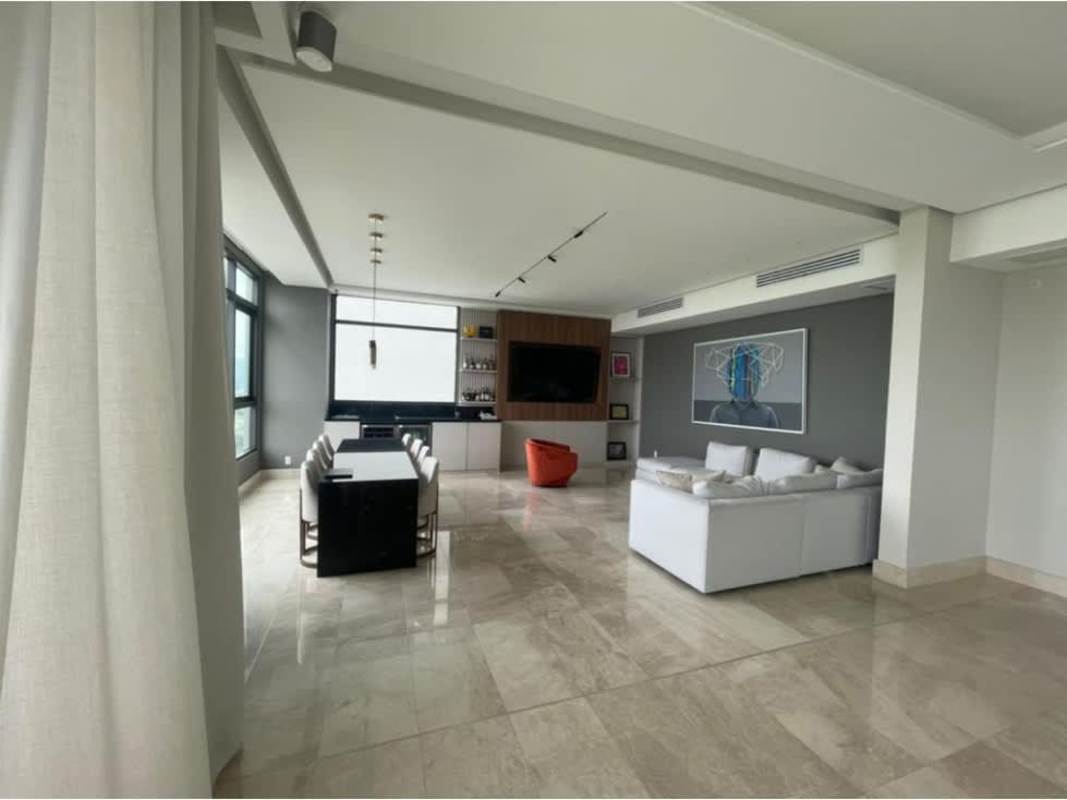 Luxury 3BR Apartment with Golf Views Albatross Santa Maria