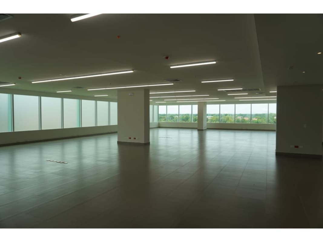 Large Office Floor in Torre Argos Santa María Business District