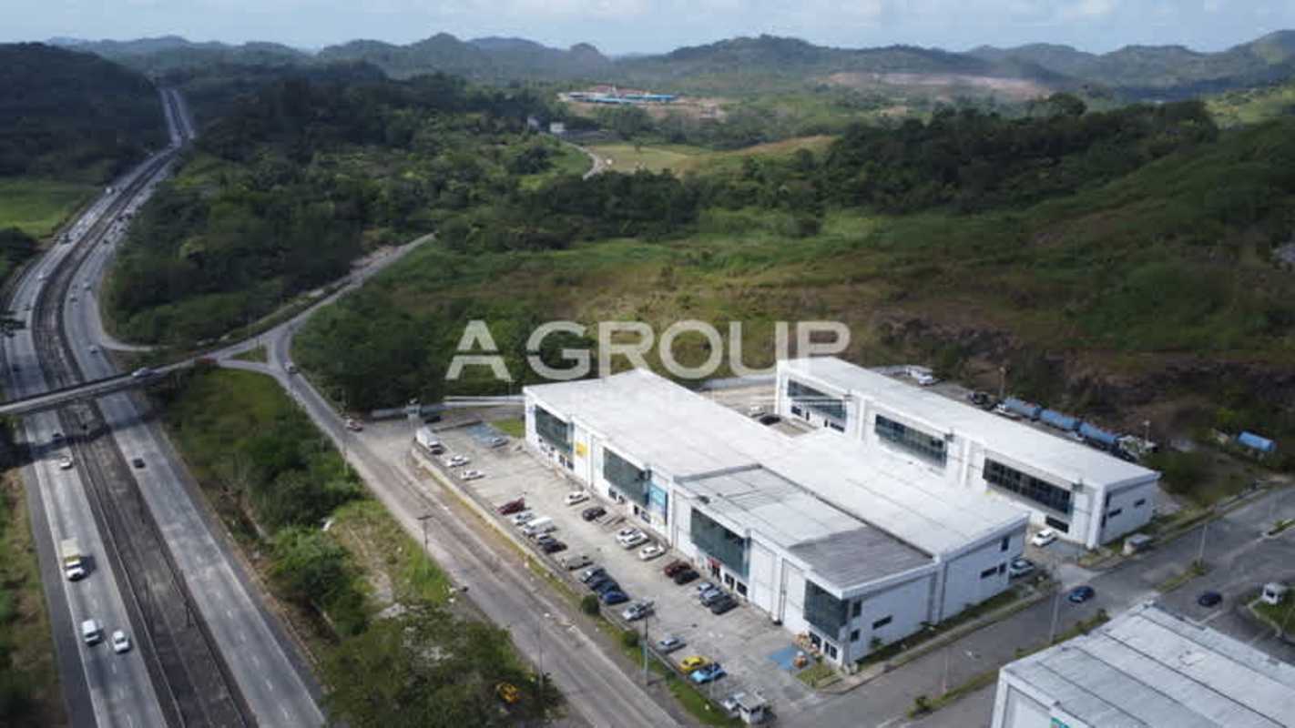 Industrial Warehouse Complex for Investment Parque Centenario