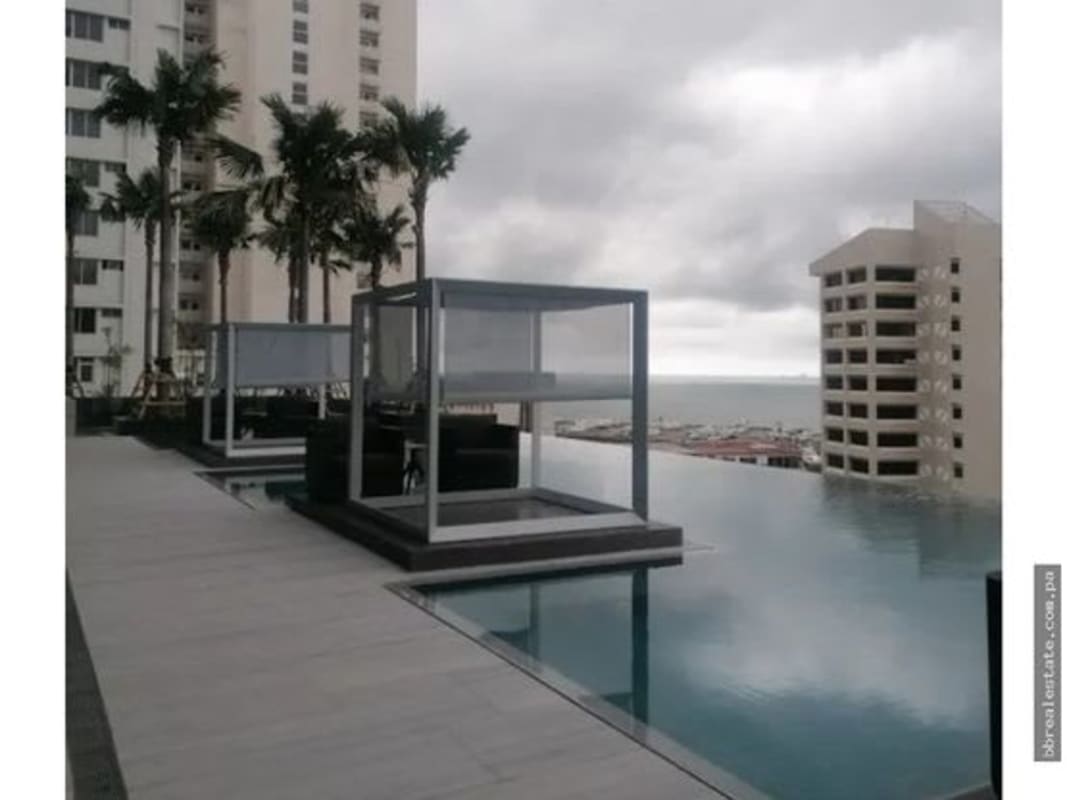 Luxury 2BR Condo PH Nuovo by Armani Bella Vista