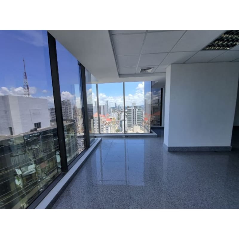 Floor-to-ceiling window office space with skyline views in Obarrio's Twist Office Tower Panama City