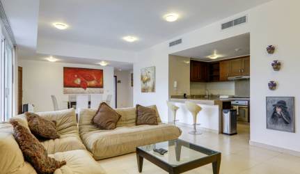 Bright open-plan living and dining area with panoramic terrace, Tucán Country Club