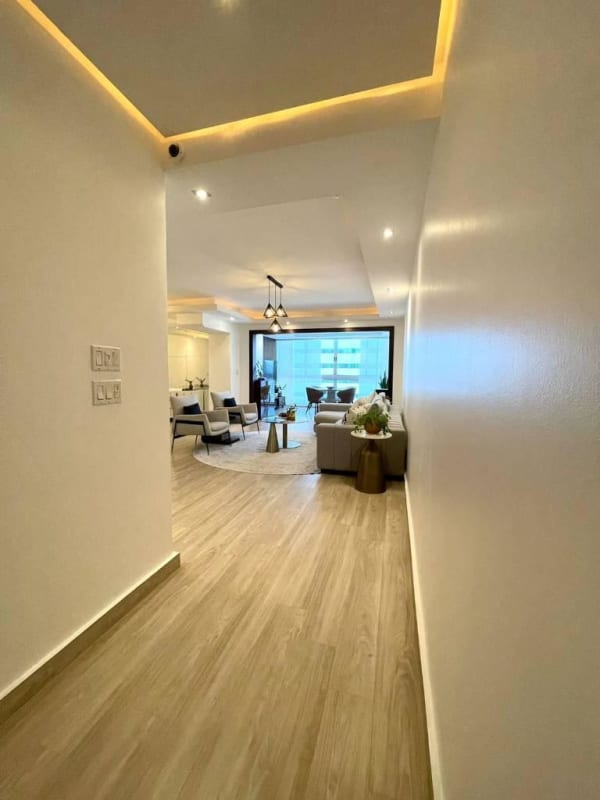 Master bedroom featuring built-in wardrobe large windows PH Infinity San Francisco Panama