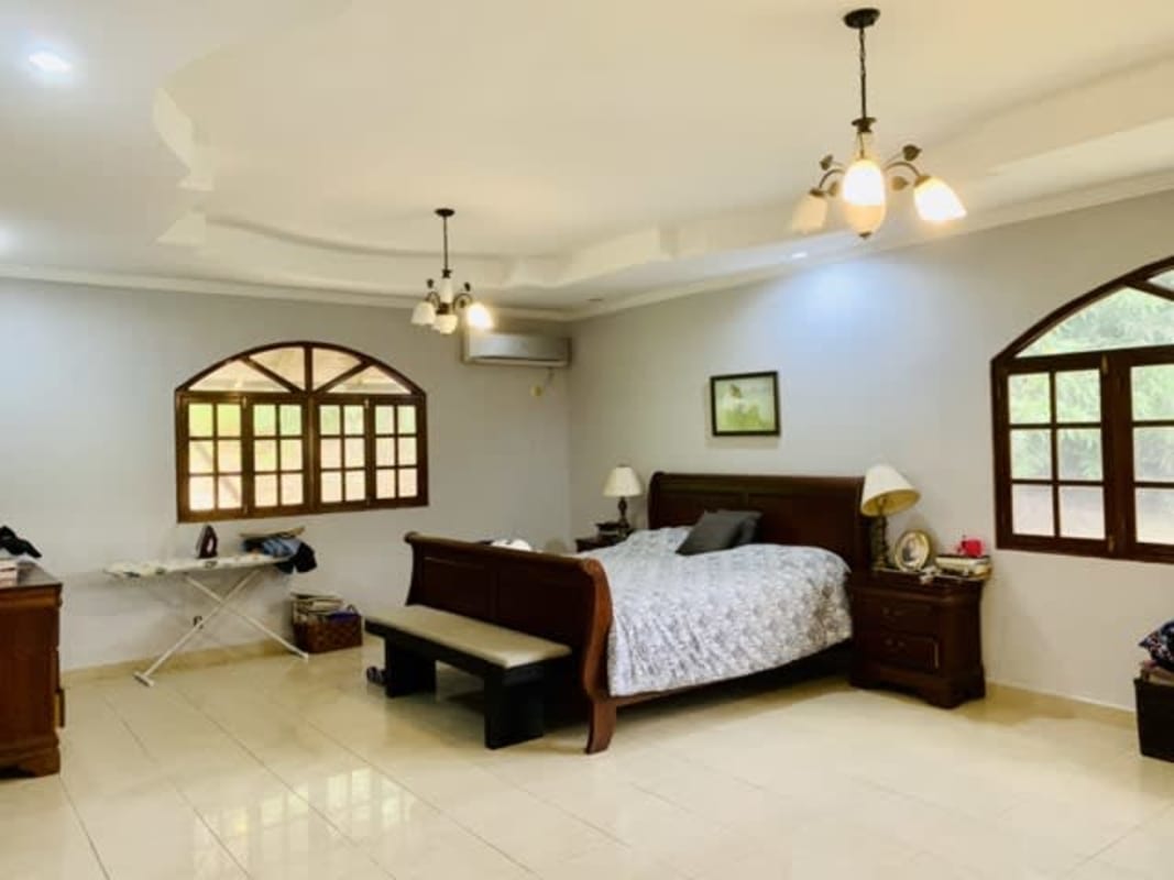Large master bedroom garden views jacuzzi ensuite luxury house embassy zone Clayton Panama