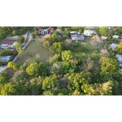 Aerial shot showcasing flat and buildable 6000m² land parcel El Valle Coclé Panama