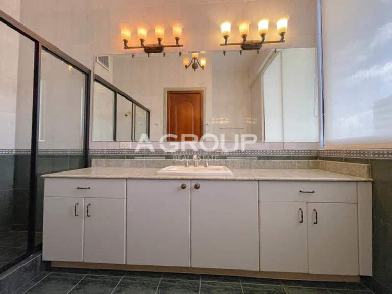 Illustration of Penthouse Elegant Texture Finish