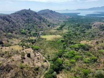 Mountain and coastline views from 20-hectare land estate in Capira Panamá Oeste