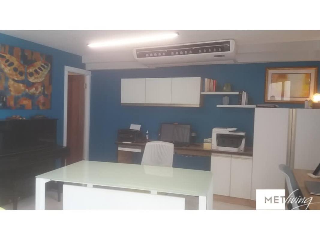 Bedroom with private bath, large window city skyline PH Marble Tower Panama