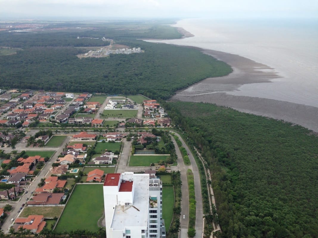 Aerial photo of residential neighborhood with beachfront land available Villa del Mar Panama