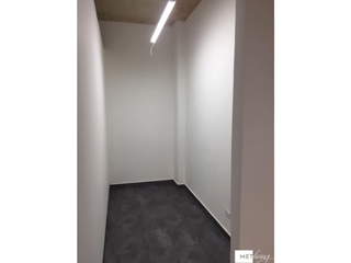 Office Space for Rent in Bella Vista - 0 bedrooms