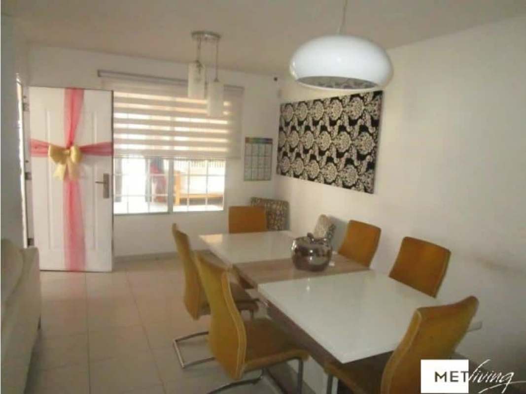 Enclosed patio with wood ceiling hammock sunroom Islas Montelimar La Chorrera Panama