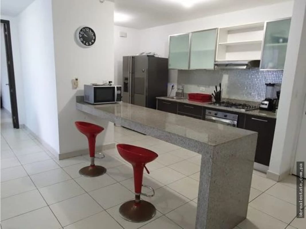Modern kitchen with granite breakfast bar and appliances PH Miró El Cangrejo Panama