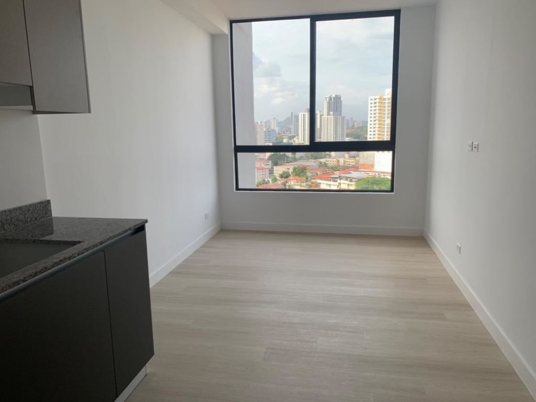 Large private terrace connected to living space at PH Quatrium Carrasquilla