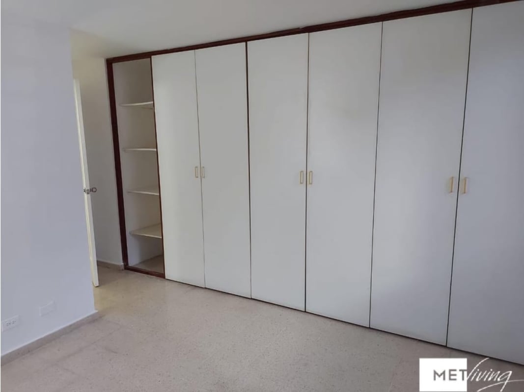 White tile bathroom with walk-in shower grab bars PH Diamante 3 Betania Panama