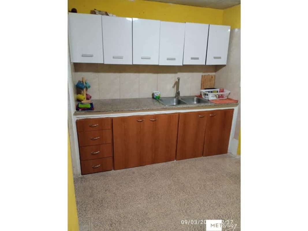 Compact contemporary kitchen in house Altos del Crisol Panama