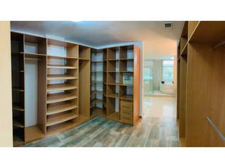 Single-family House for Sale in Costa Sur - 4 bedrooms