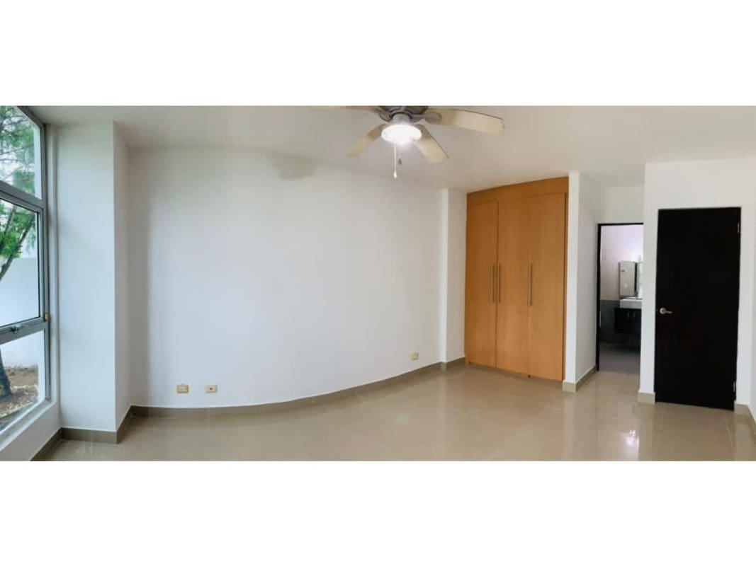 Modern bathroom with glass-enclosed shower in PH Costa Esmeralda Costa Sur Panama