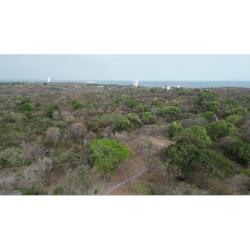 Vacant property near beach and El Valle access with ocean horizon