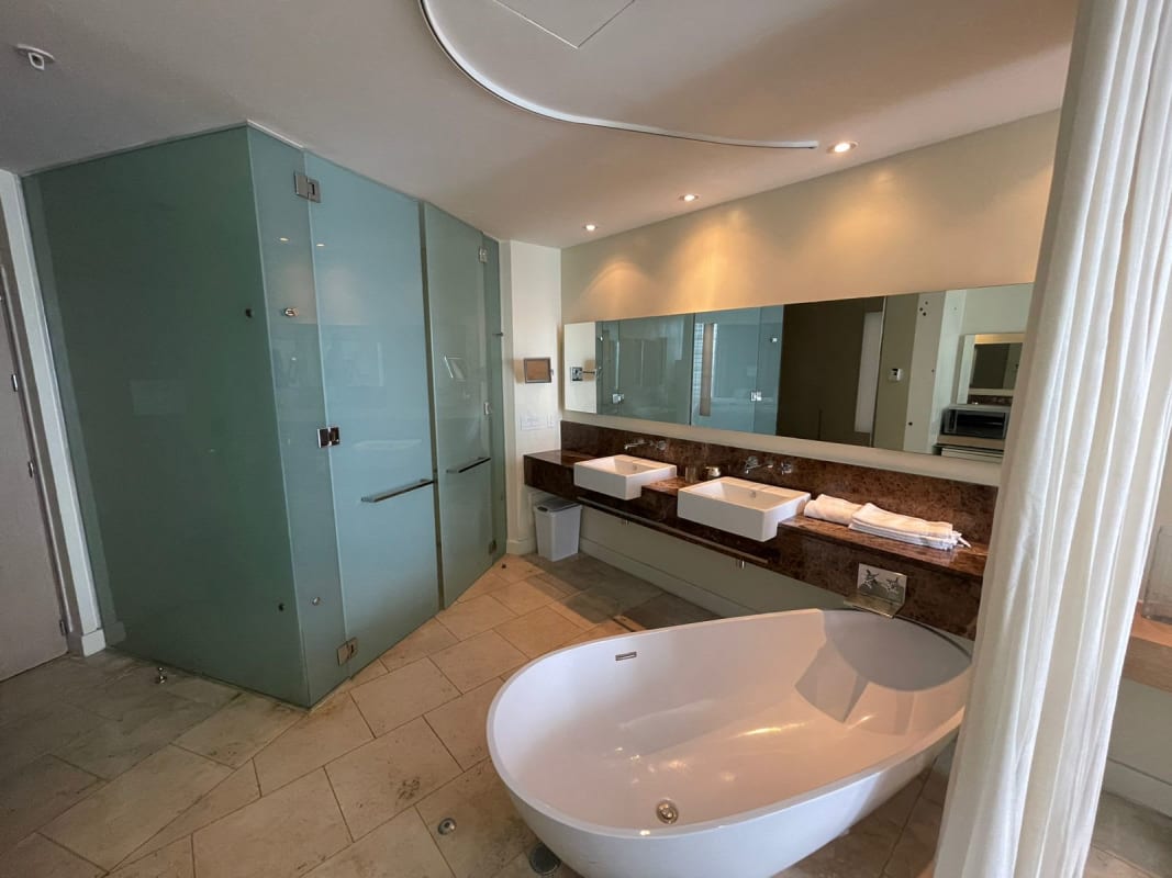 Luxury infinity swimming pools with bay views at PH JW Marriott Punta Pacifica Panama City