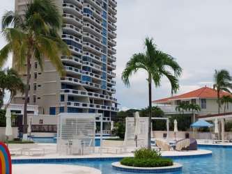 Fully equipped kitchen with granite countertops and gas stove at PH Coronado Country Club Panama