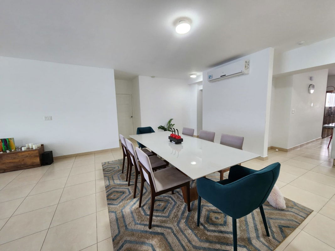 Oceanfront infinity pool with panoramic skyline views at PH Waters on the Bay Avenida Balboa Panama City