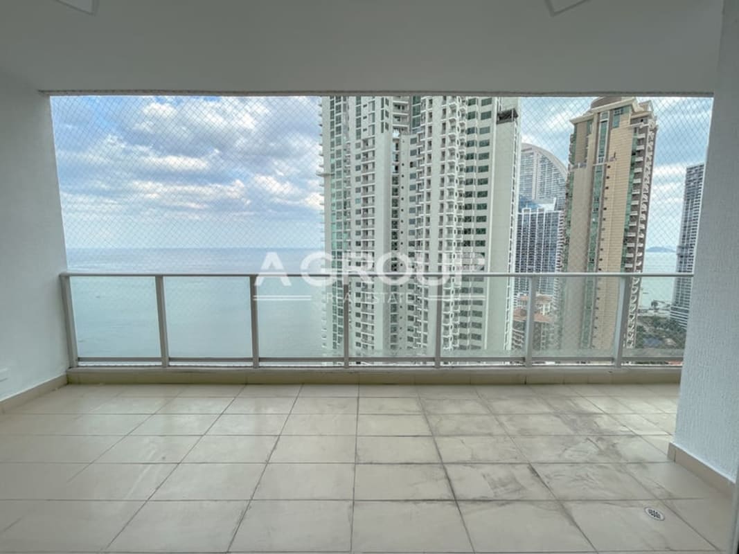 Private balcony with skyline and sea views Punta Pacifica Panama