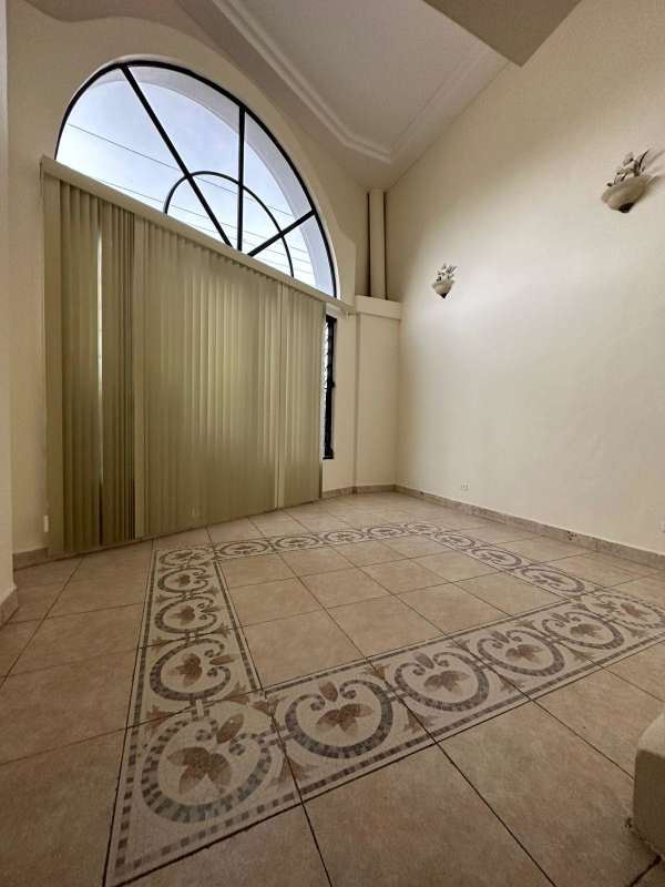 Spacious 3BR House for Sale Altos de La Loma Hato Pintado