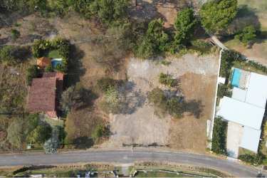 Lot for luxury home or investment within golf gated community in Nueva Gorgona Chame Panama