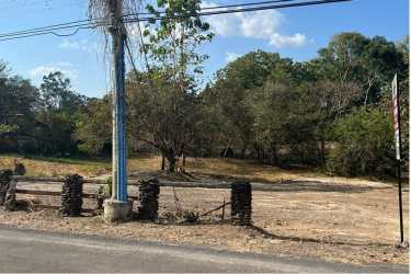 Flat land ready for villa or home construction within golf resort near Pacific Beach Panama