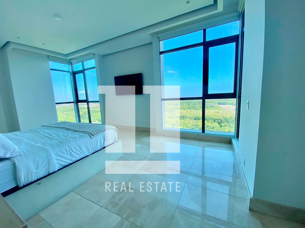 Contemporary kitchen with stainless steel appliances, golf view and premium finishes PH Albatross Panama