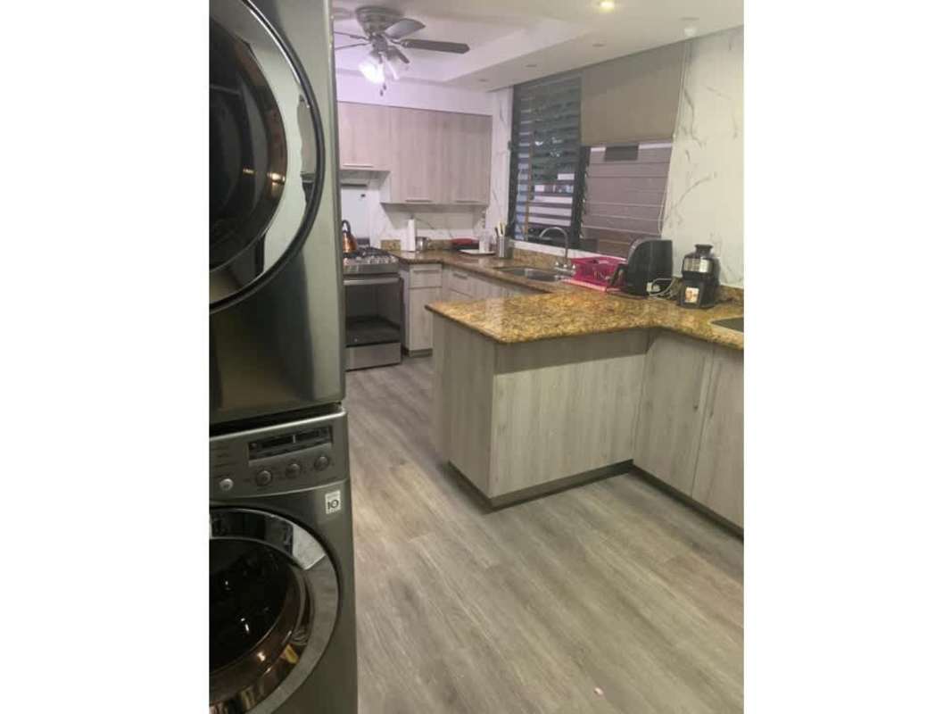 Bright children's bedroom twin beds AC PH Barlovento Punta Paitilla Panama