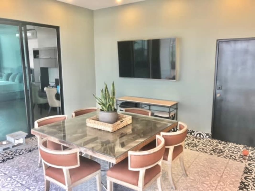 Spacious dining with panoramic views PH Alcalá Costa del Este Panama