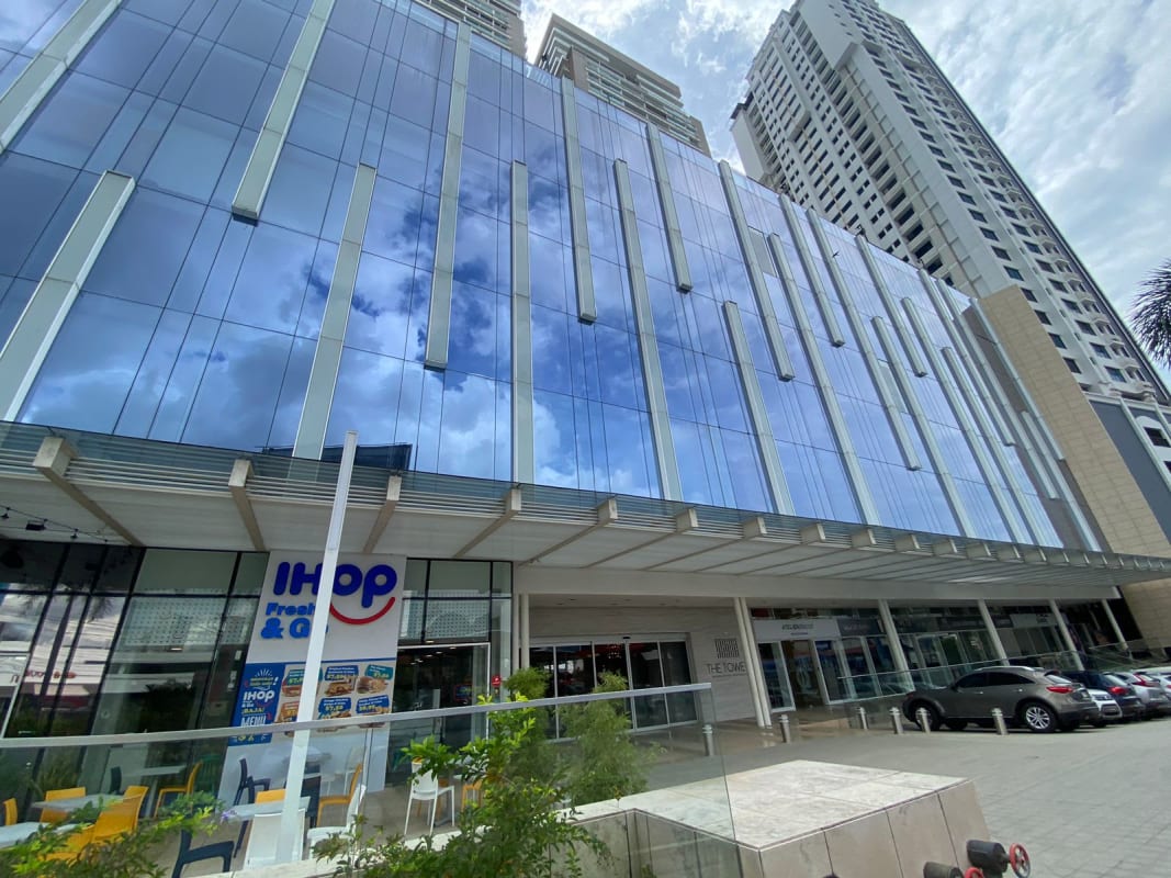 Luxurious lobby with marble floors, reception, security entrance at The Towers Panama