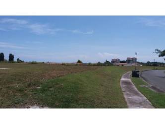 Open coastal lot with panoramic Pacific ocean view inside Vista Mar Golf Resort San Carlos Panama