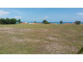 Ready to build beachfront lot with scenic ocean view in Vista Mar Panama