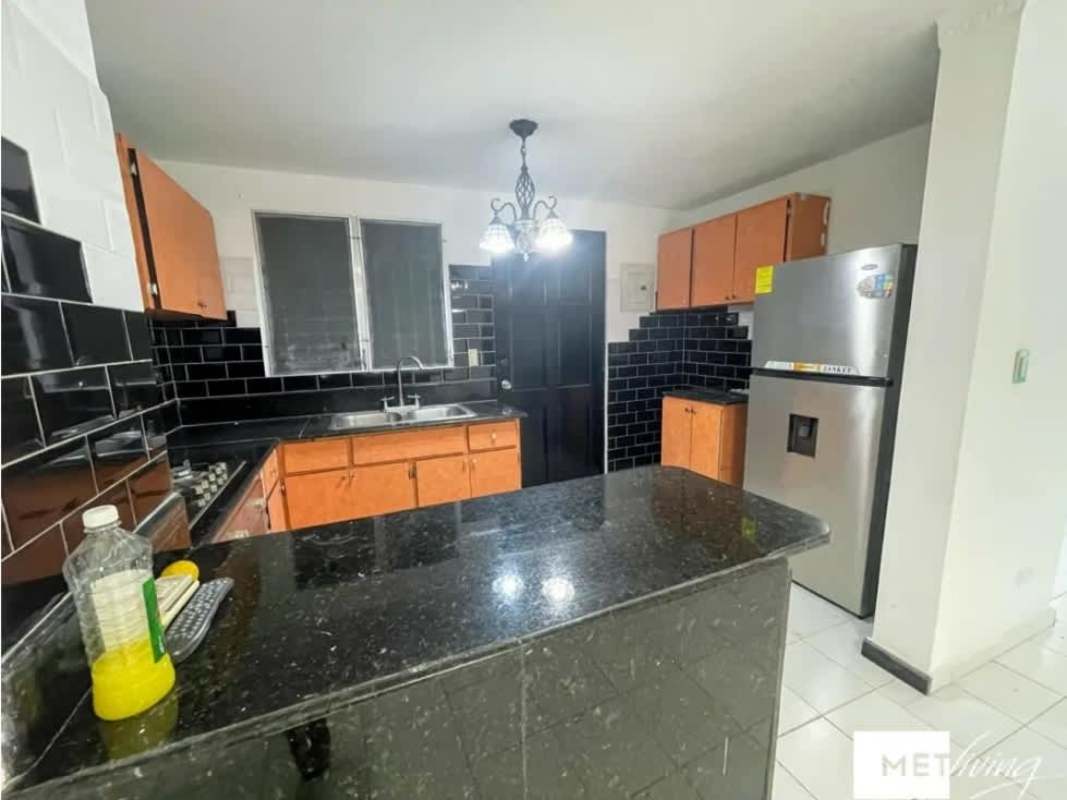 Bright hallway with glass door and AC in Duplex La Fontana Chanis Panama City