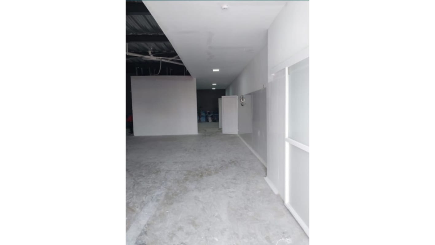 Multiple truck loading docks on modern industrial warehouse for rent Pacora Panama