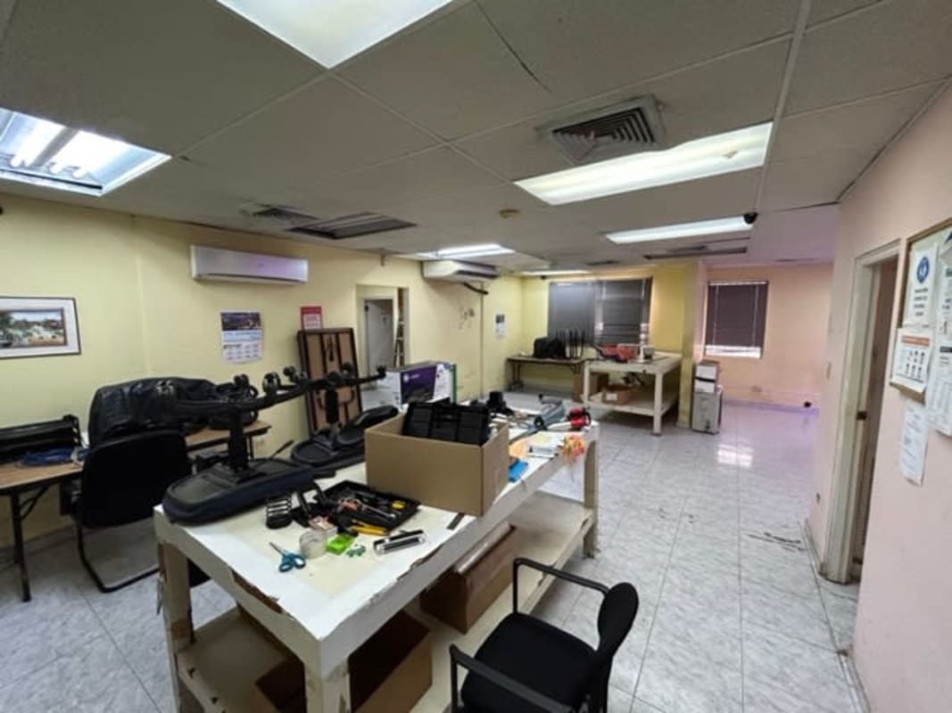 Bright office spaces with tiled floors and large windows in Business Plaza Obarrio Panama