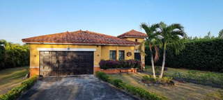 House for Sale in San José - 3 bedrooms