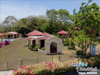 Tranquil 2BR House with Pool & Gardens, Anton Coclé