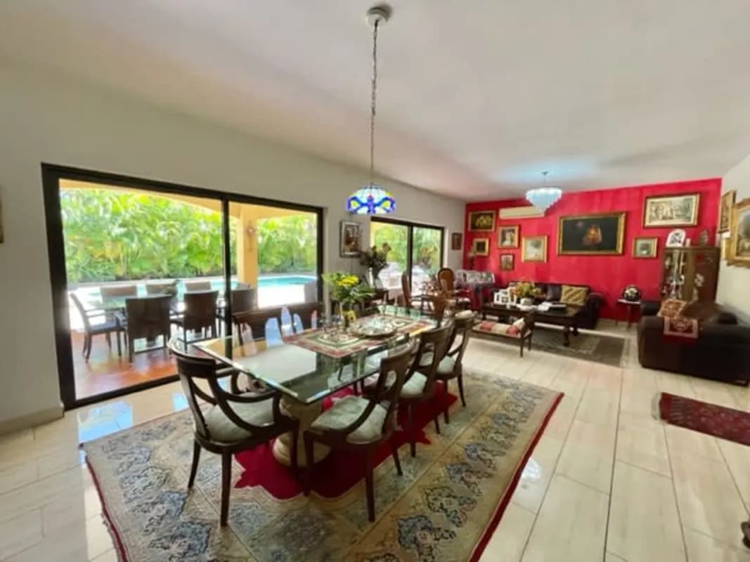 Luxury 4BR House with Pool in Residencial Antigua Costa del Este - View 5